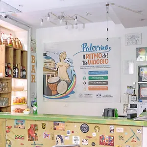 A Casa Di Amici Hostel
